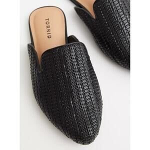 NEW Black Faux Leather Woven Mule sz 7WW